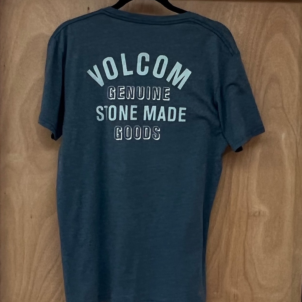 Volcom Top - Picture 4 of 4